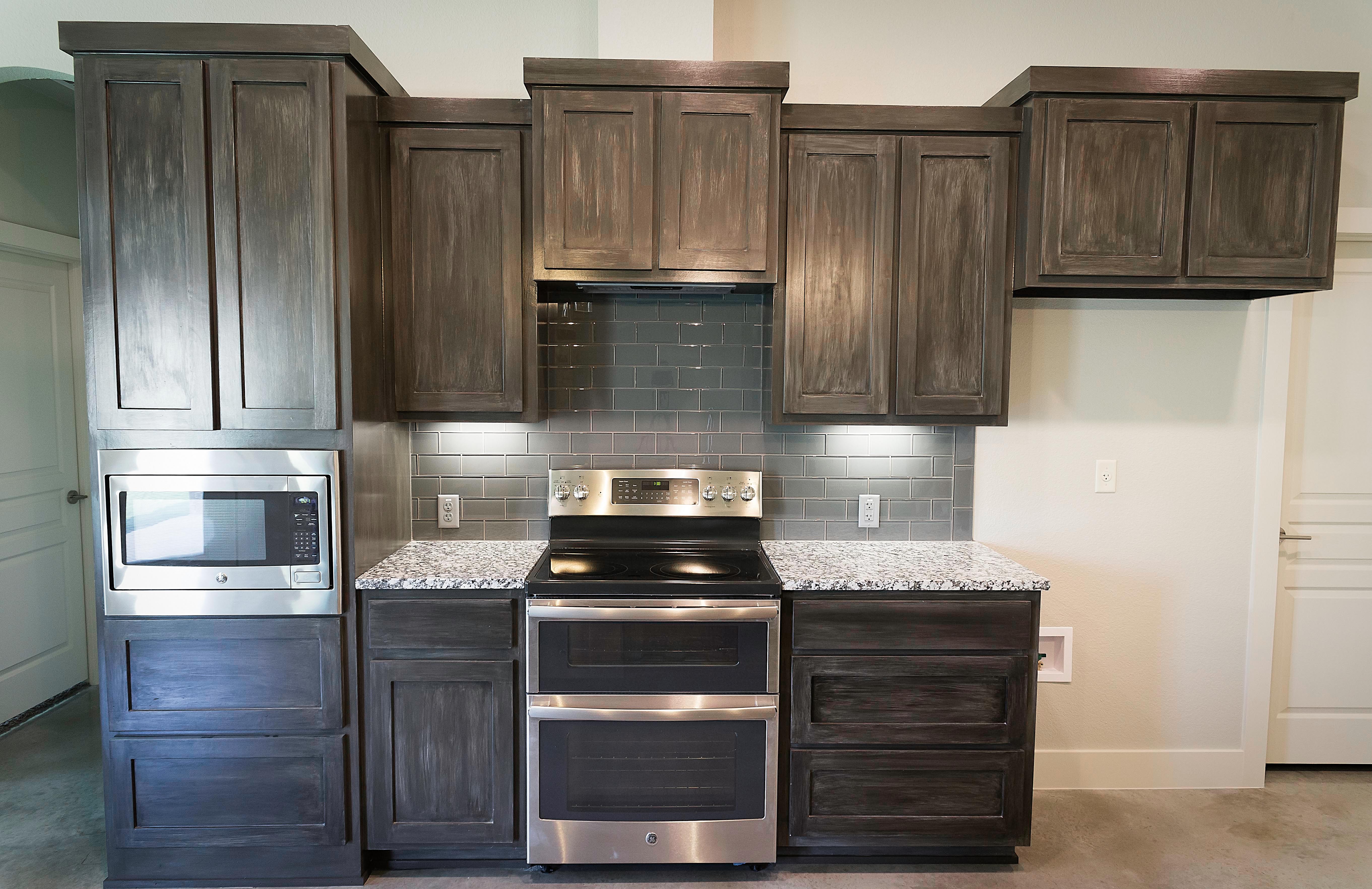 Antiqued Cabinets in Harker Heights