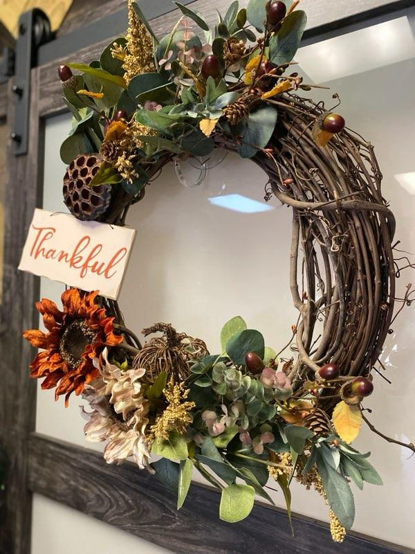 Thumbnail: Floral wreath with the word Thankful, rustic decor, seasonal arrangement, Picasa Design Inc.