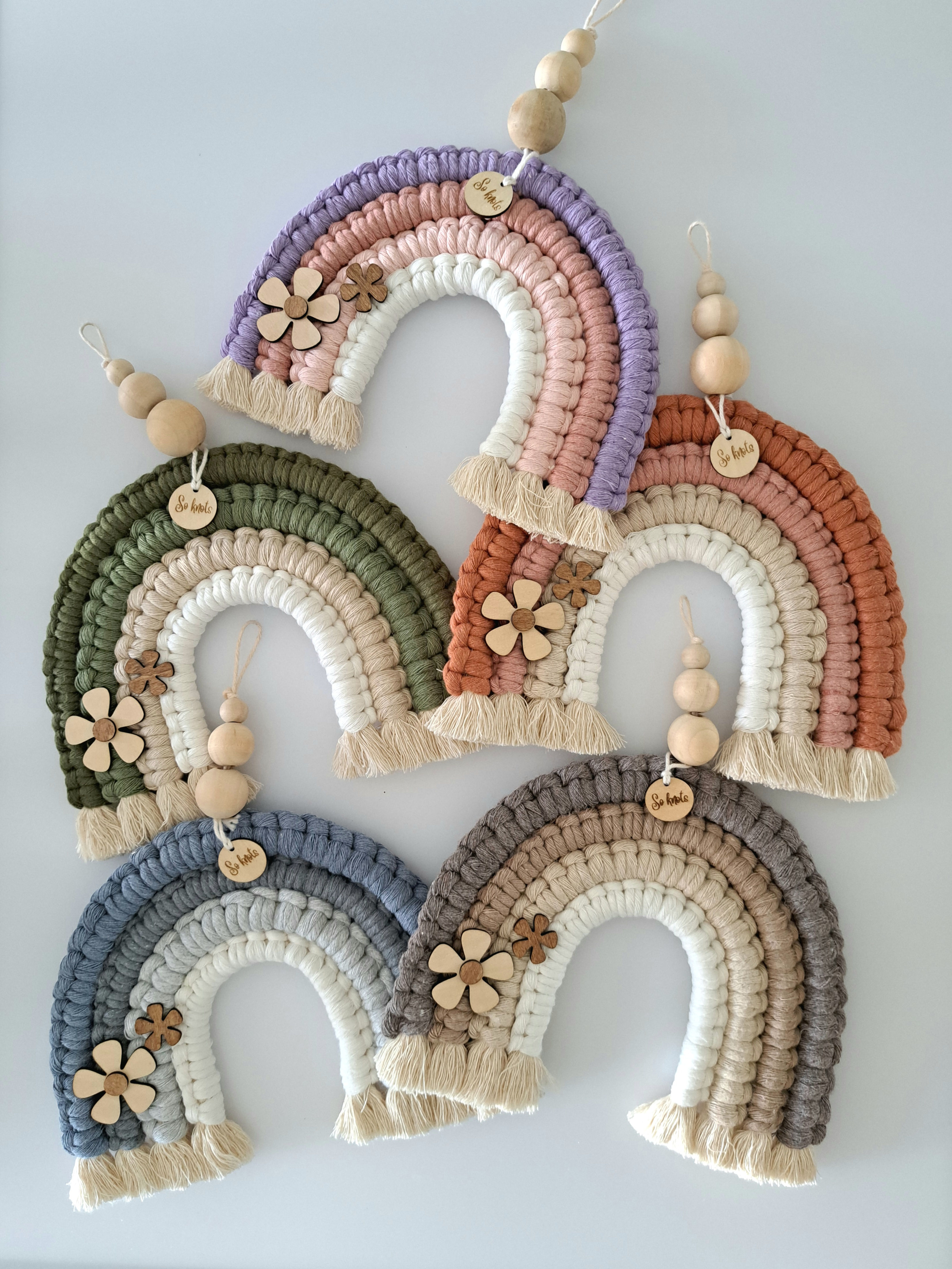 Handgemaakte macrame regenboog wandhangers