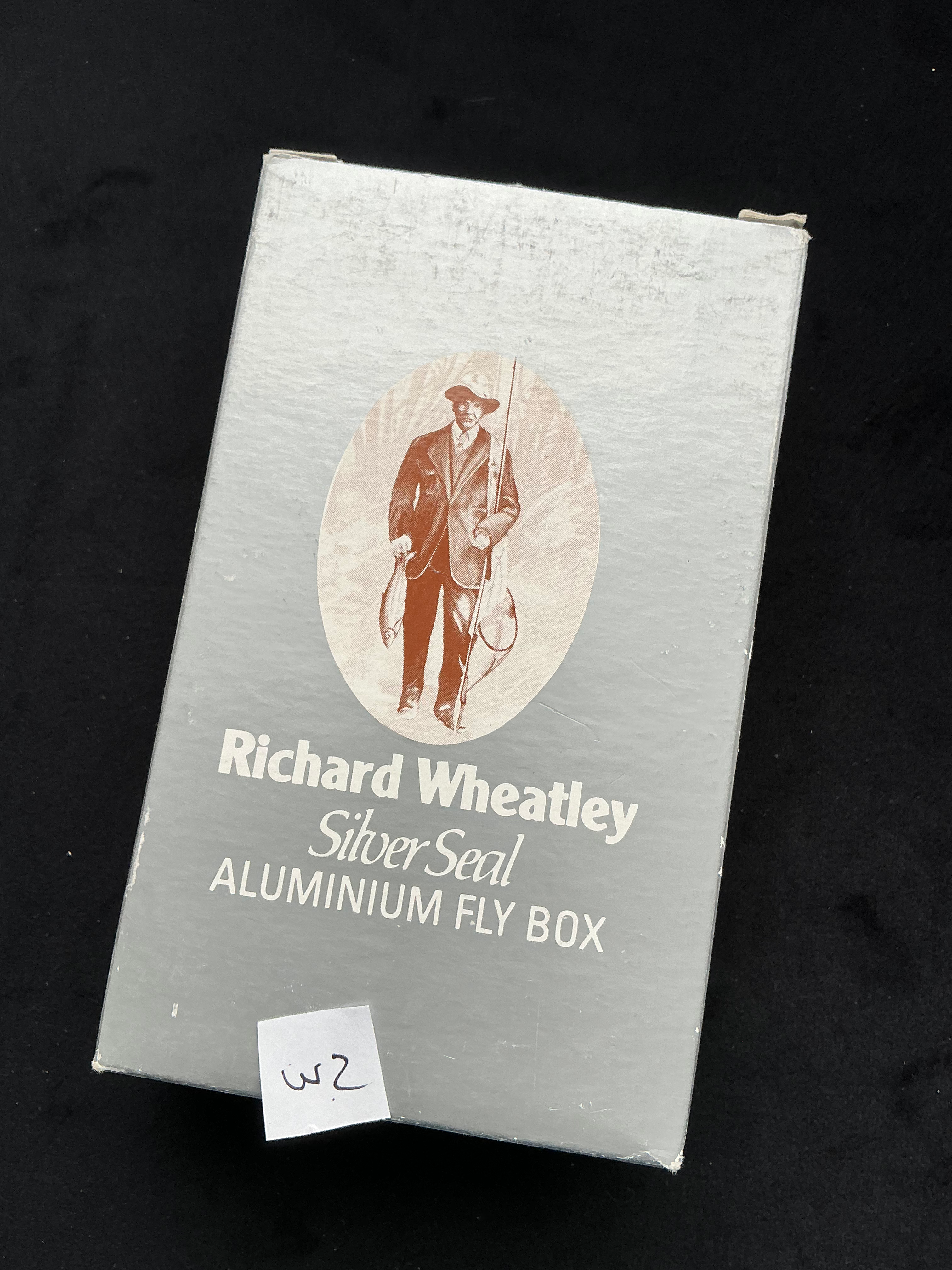 BRAND NEW Richard Wheatley fly box 1609