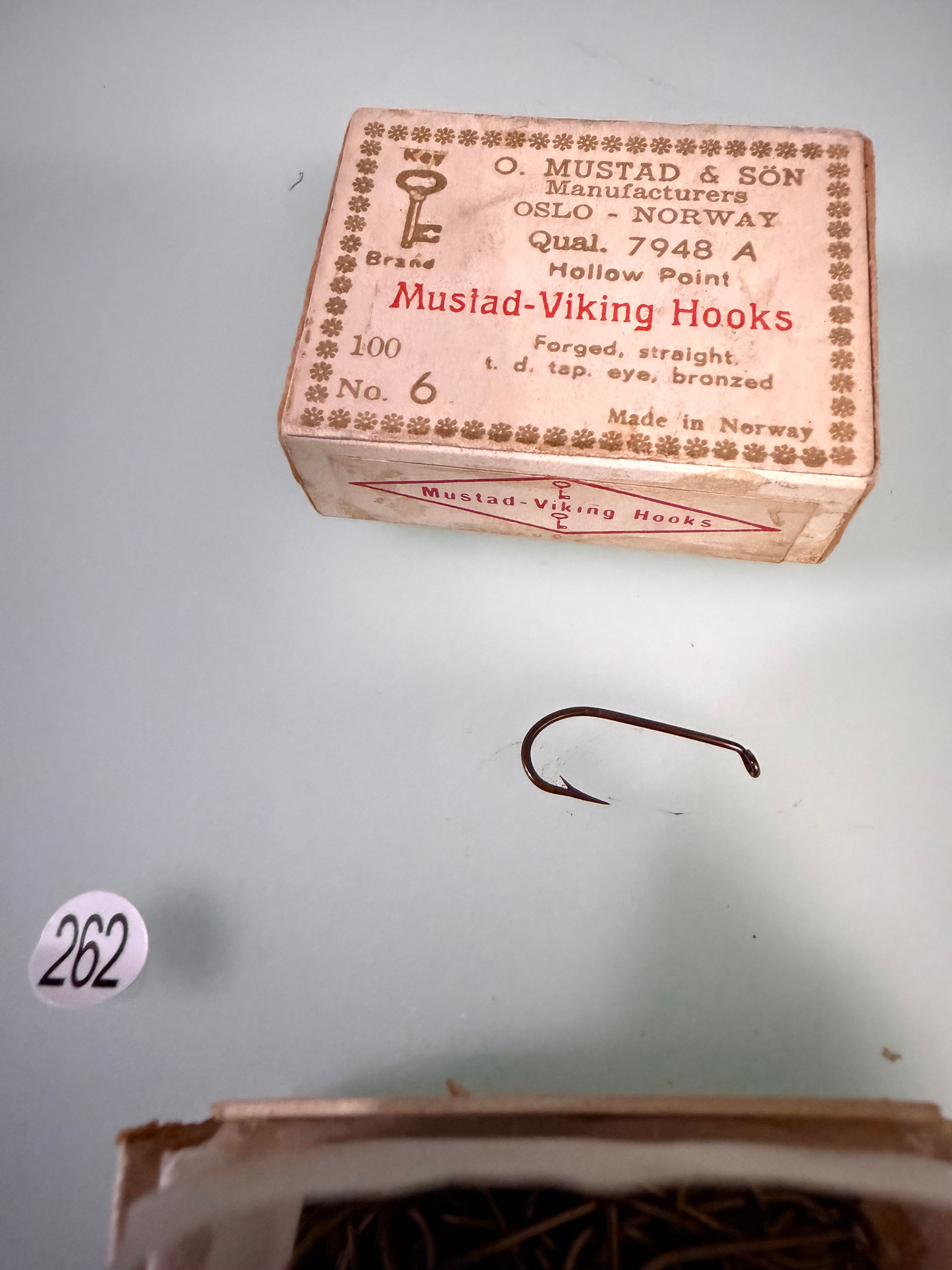 Antique Mustad Viking 7948 A Hollow Point Hooks Cullen Collection