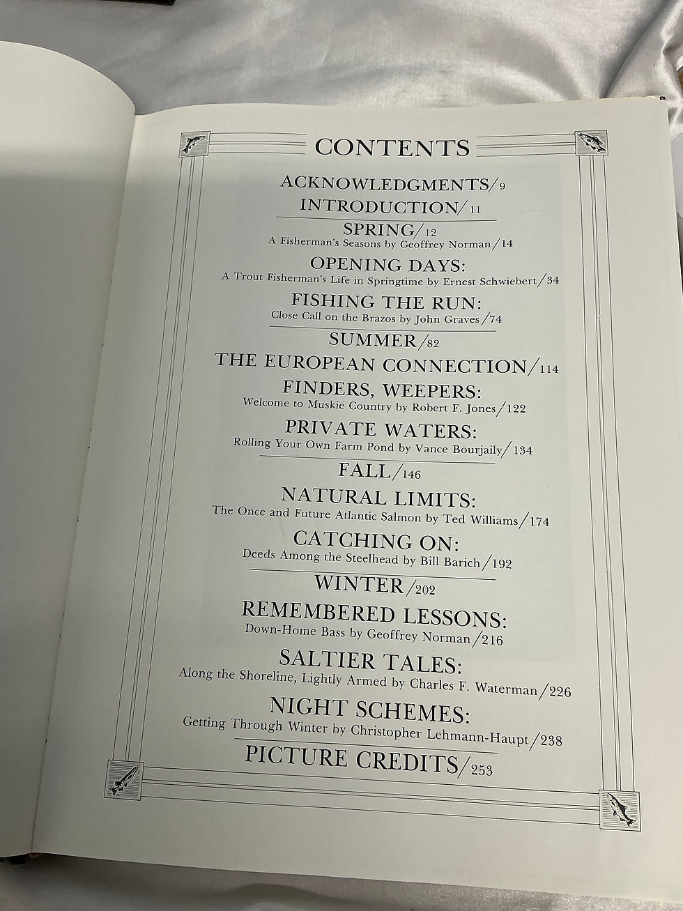 Thumbnail: The Ultimate Fishing Book edited by Eisenberg & DeCourcy Taylor