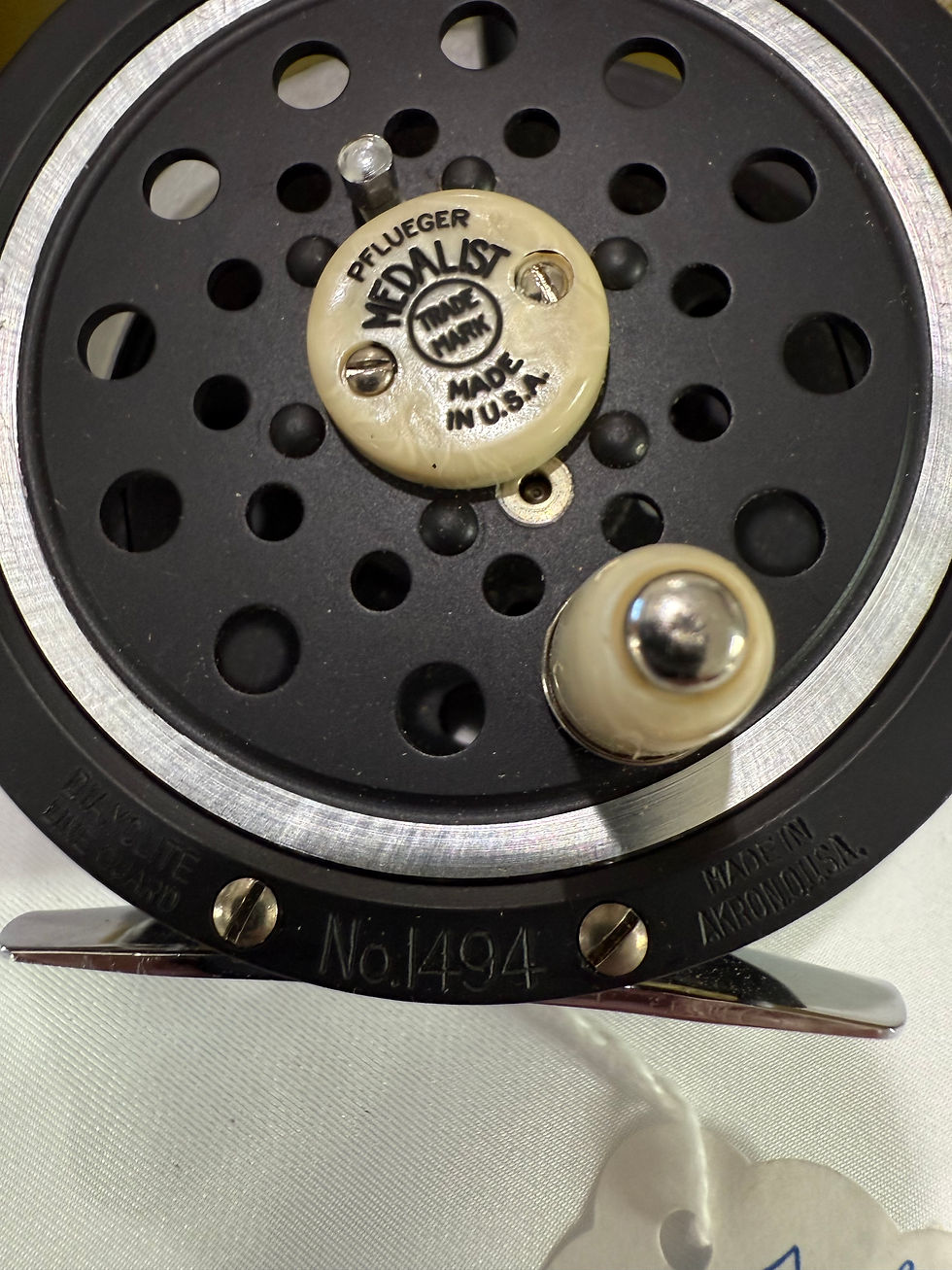 Thumbnail: Pflueger Medalist  AKRON 1494 Fly Fishing Reel and Spare Spool