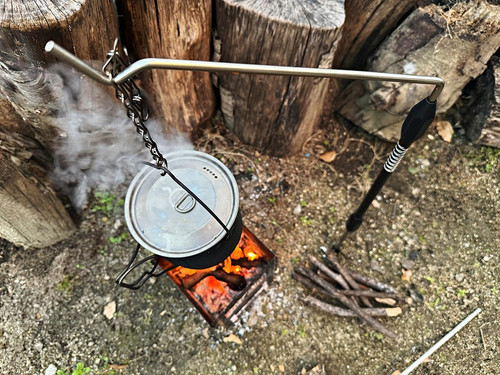 ソロキャンプ Ippo products イッポプロダクツ ランタンハンガー IPPO