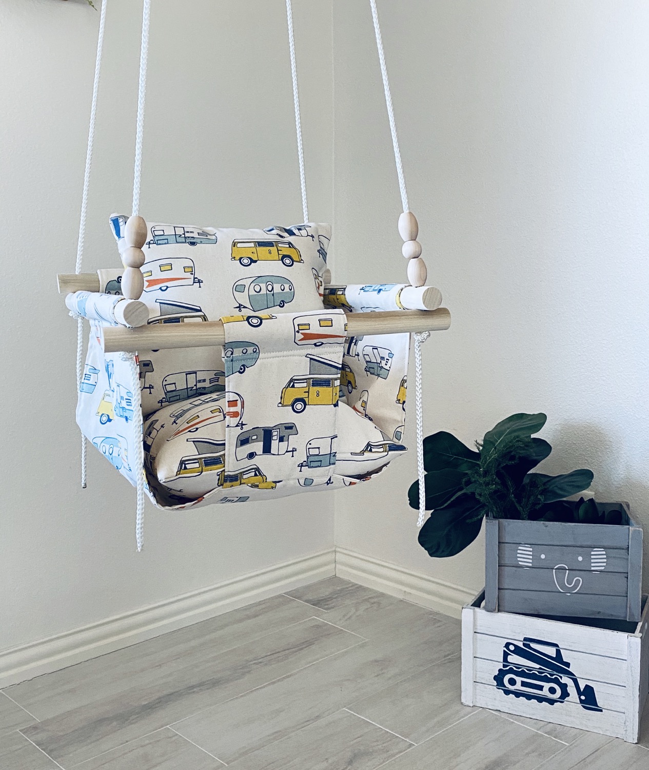 Vintage Campers Regular Back Baby Swing