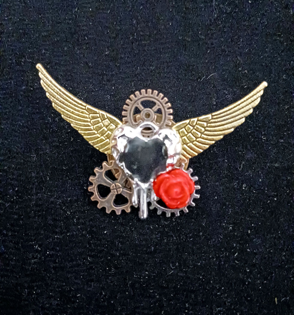 broche steampunk coeur ailé