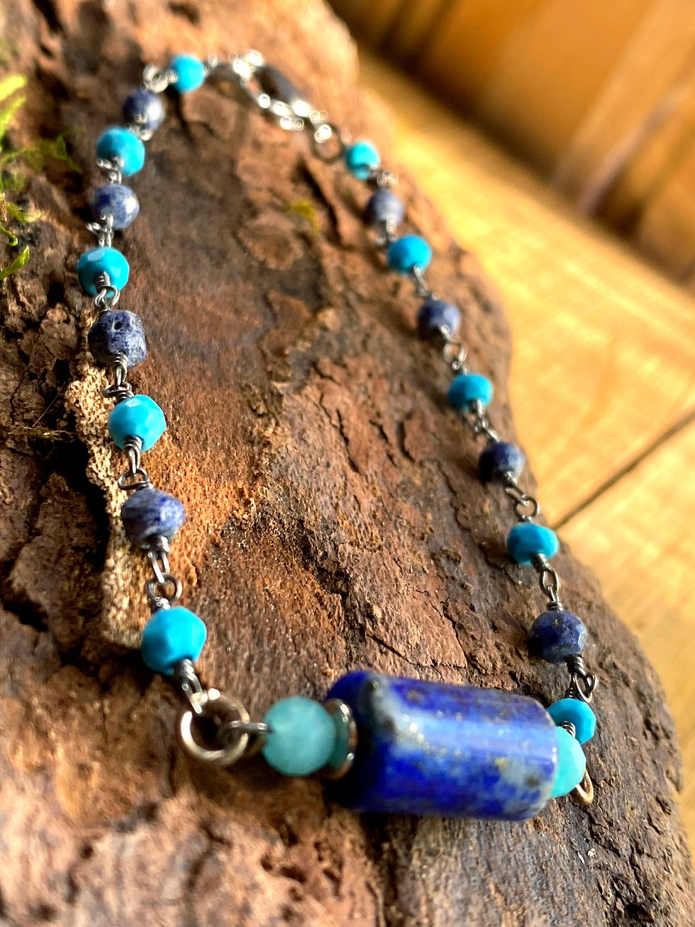 Thumbnail: Turquoise Lapis Lazuli Minimalist Bracelet