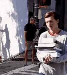 tenor (1).gif