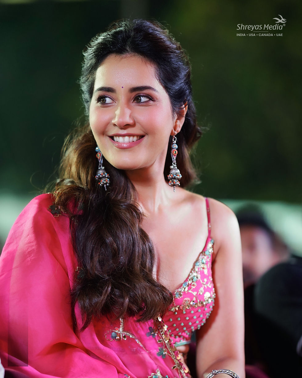 Raashii Khanna Exclusive Pics from Ustaad Bhagat Singh Pre Release