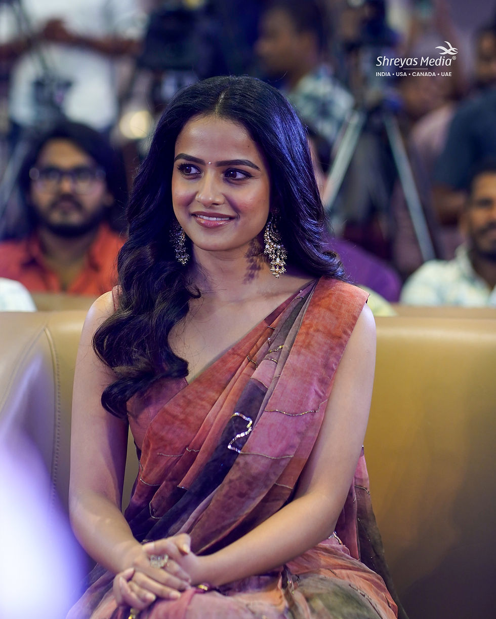 Vaishnavi Chaitanya HD Photos from EPIC Pre Release Event - Shreyas Media