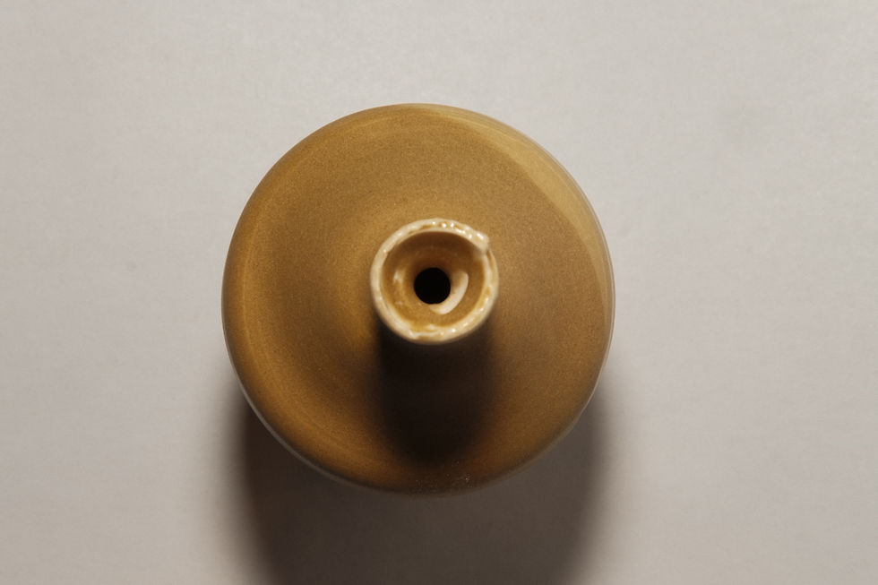 Thumbnail: Small Vase (yellow)