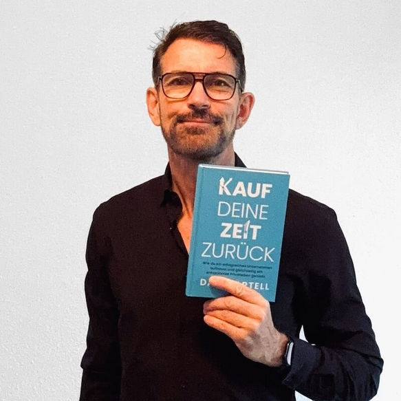 Buchcover von „Kauf deine Zeit zurück“ von Dan Martell – Produktivitätsratgeber für Unternehmer
