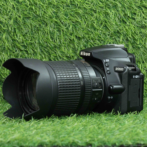 NIKON D5600 18-140MM Megapixel Camera Sto