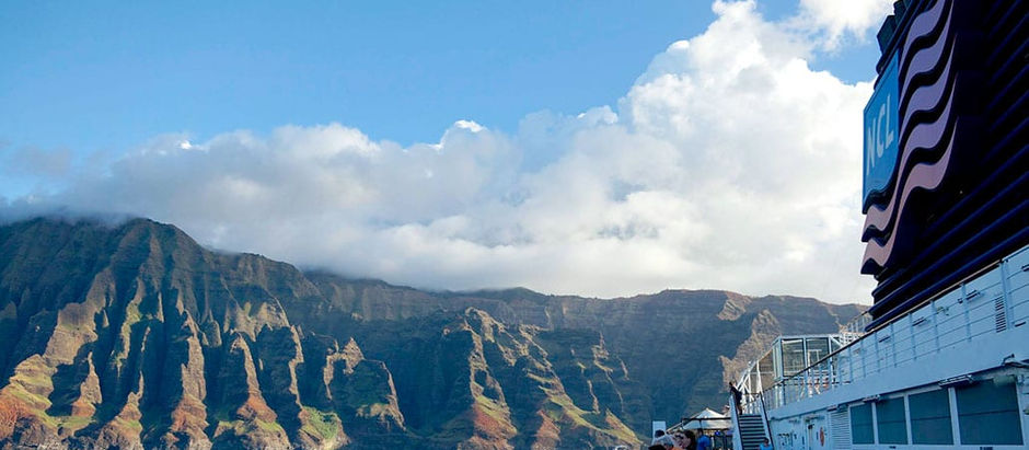 U-T SAN DIEGO – Norwegian Cruise Line’s Pride of America Eases Island Hopping