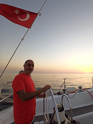 gün batımında yelken seyri