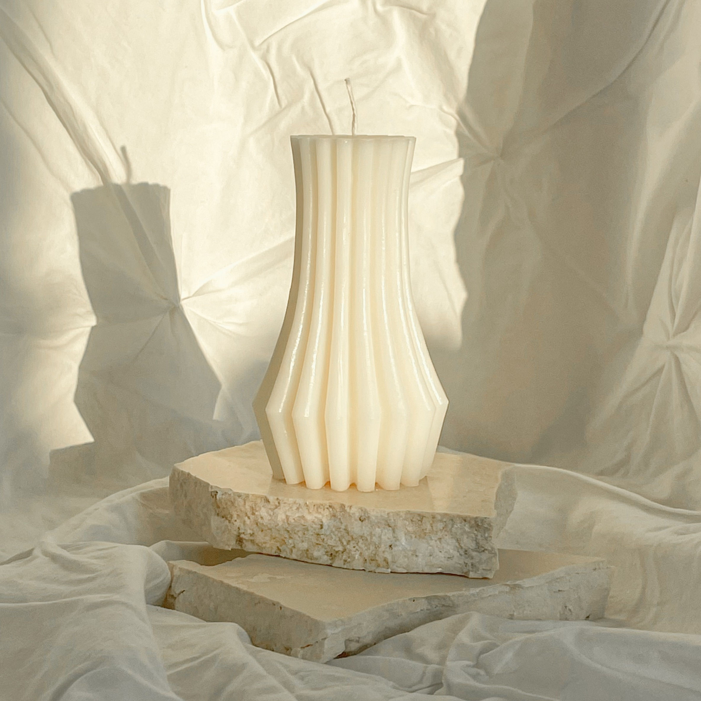 Ribbed Vase Candle