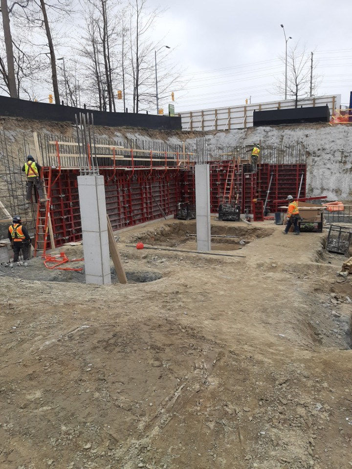 Commercial concrete forming company Oakville