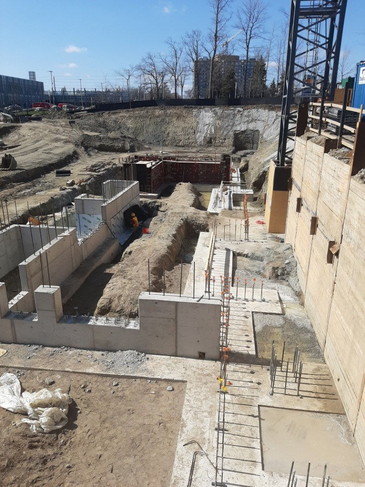 High-rise concrete construction