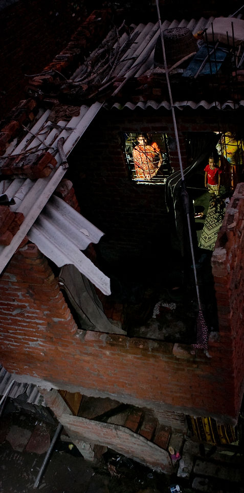 56_women at night HL.jpg