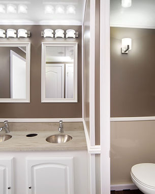 HPS Rental restroom trailer view 3