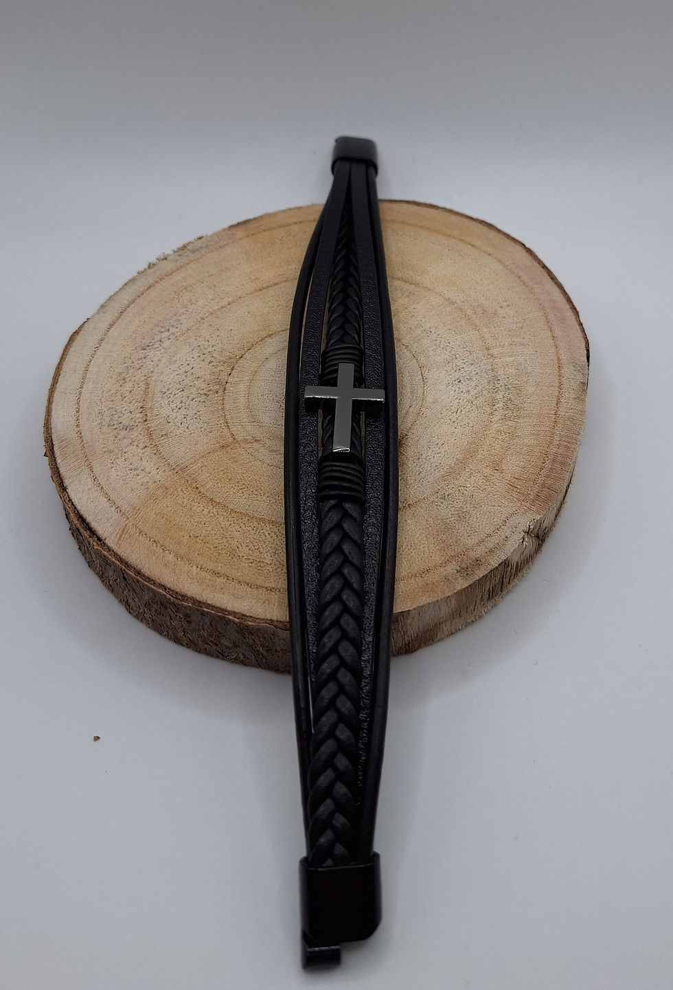 Echtlederarmband mit Kreuz