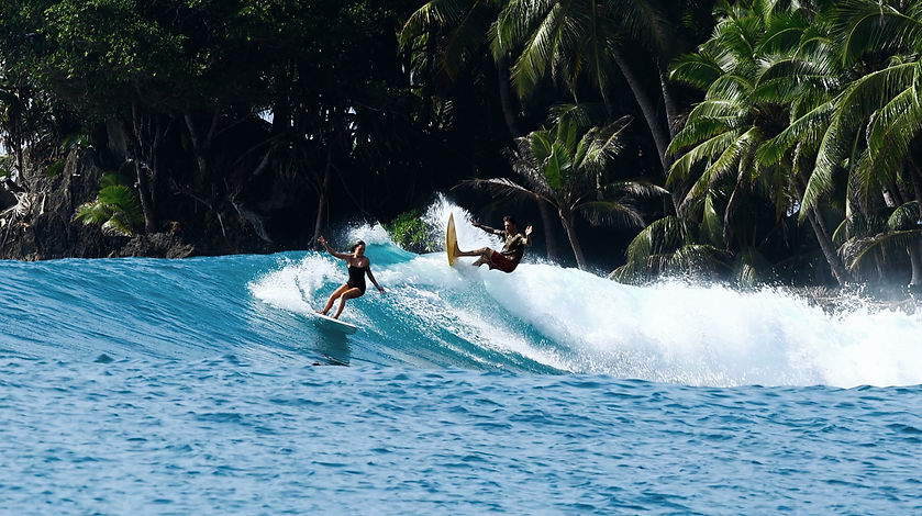 Surf coaching aux Mentawai