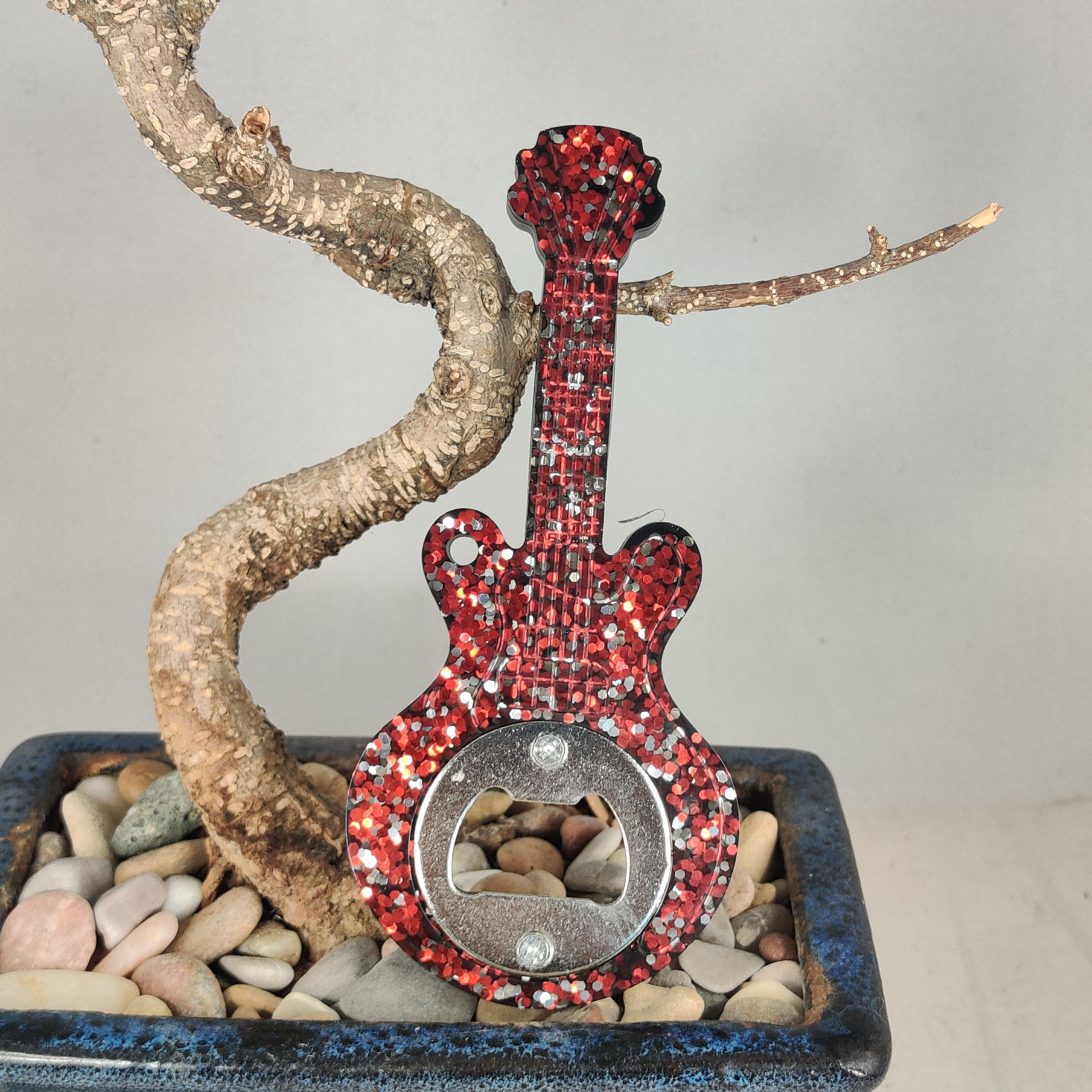 Décapsuleur guitare paillettes rouge argent 