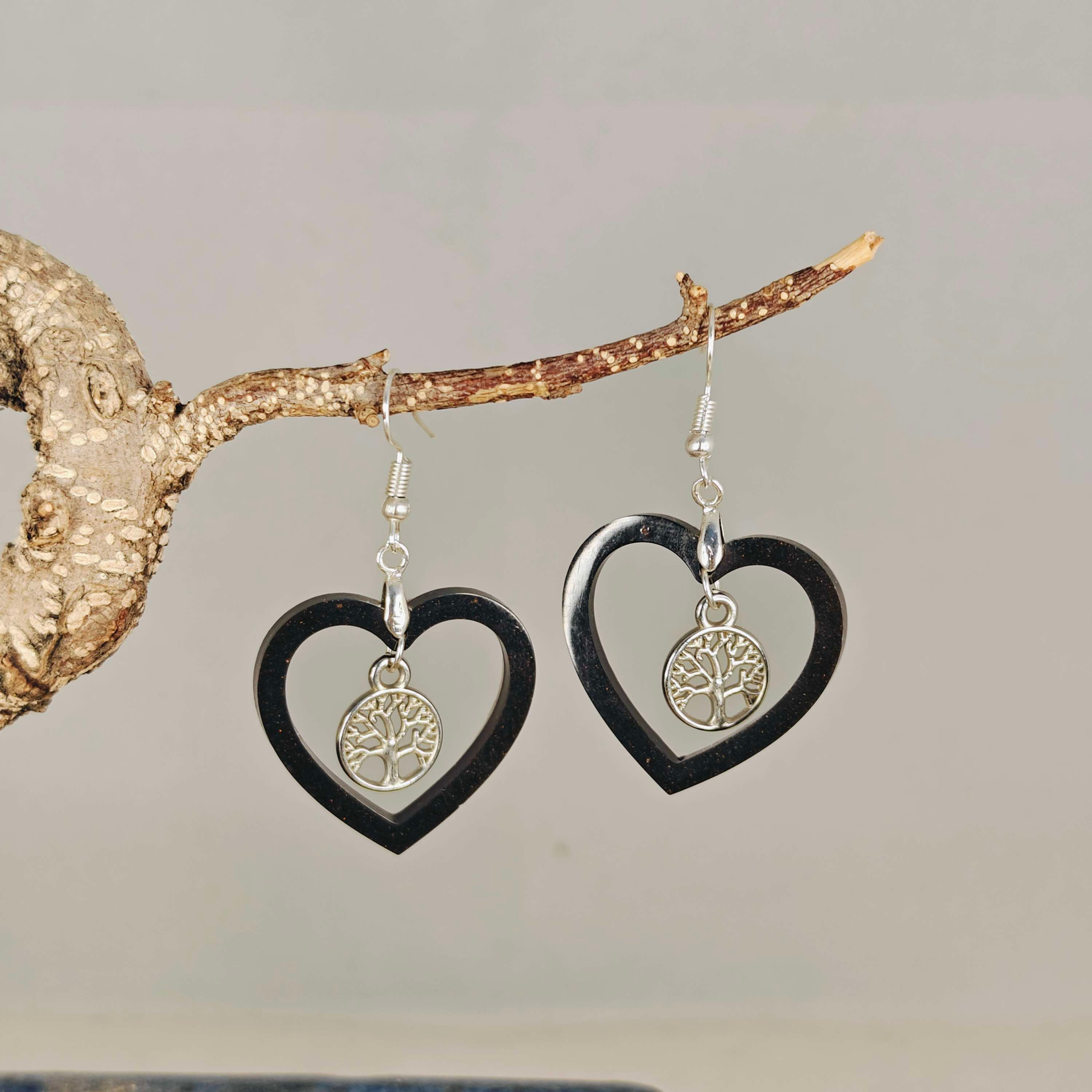 Boucles d'oreilles cœur noir arbre de vie 