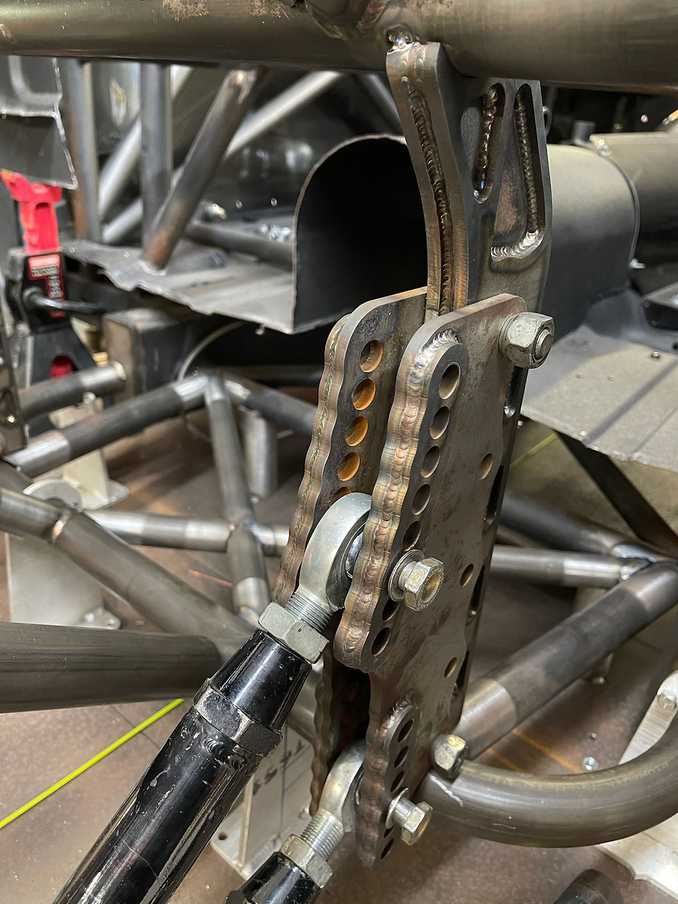 Thumbnail: 4-Link Suspension System