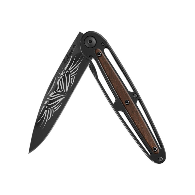 Couteau titane noir centrale bois foncé — «tribal»
