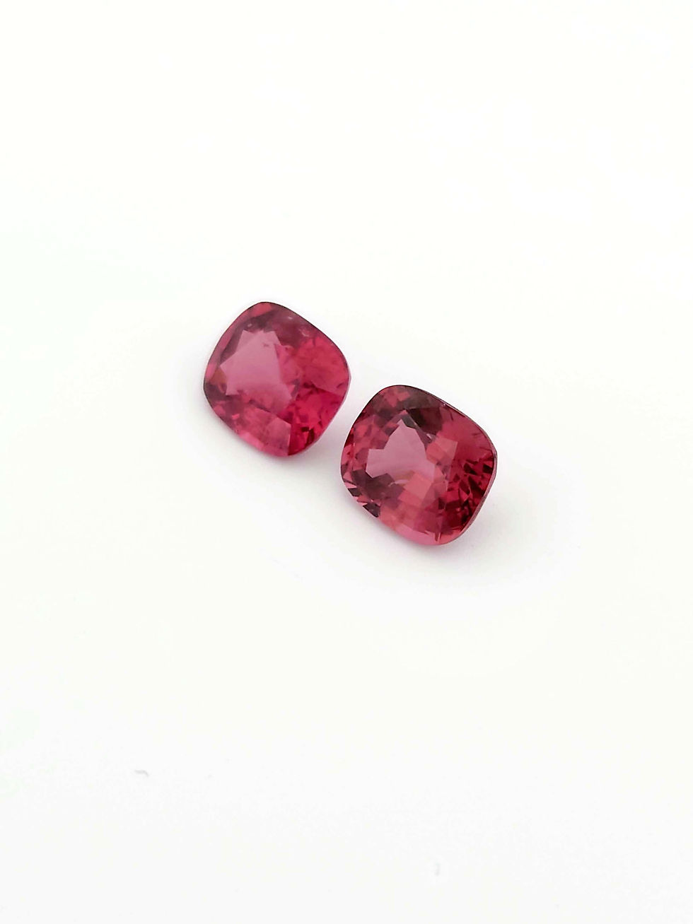 Thumbnail: A Pair of Natural Reddish Pink Myanmar Spinel [ 2.01 ct   &  2.46 ct ]