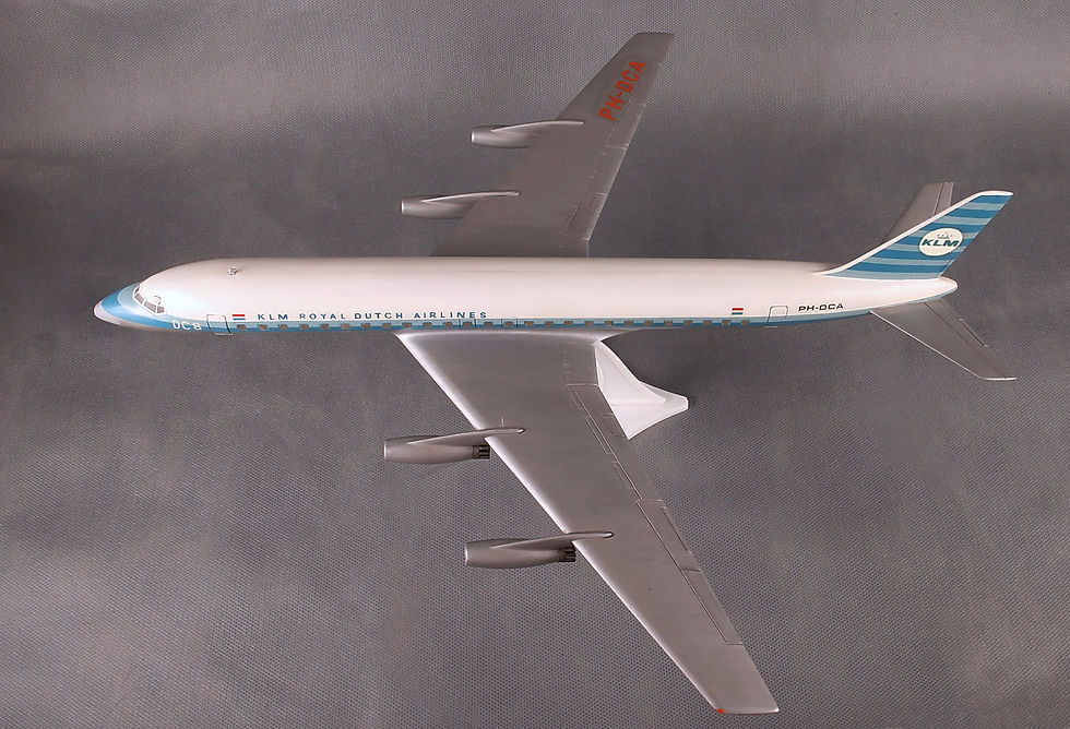 DC-8 готовая модель