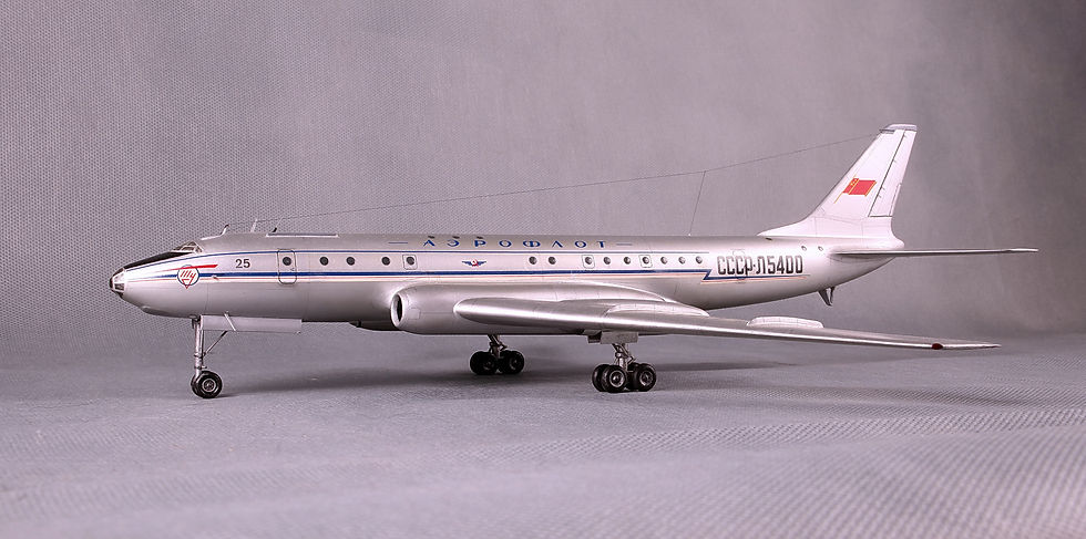 TU-104 готовая модель