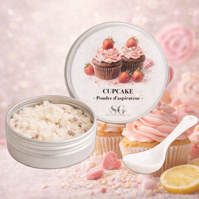 Poudre d’aspirateur aux senteurs gourmandes et sucrées, illustrant un univers parfumé chaleureux, réconfortant et propice à l’achat plaisir.