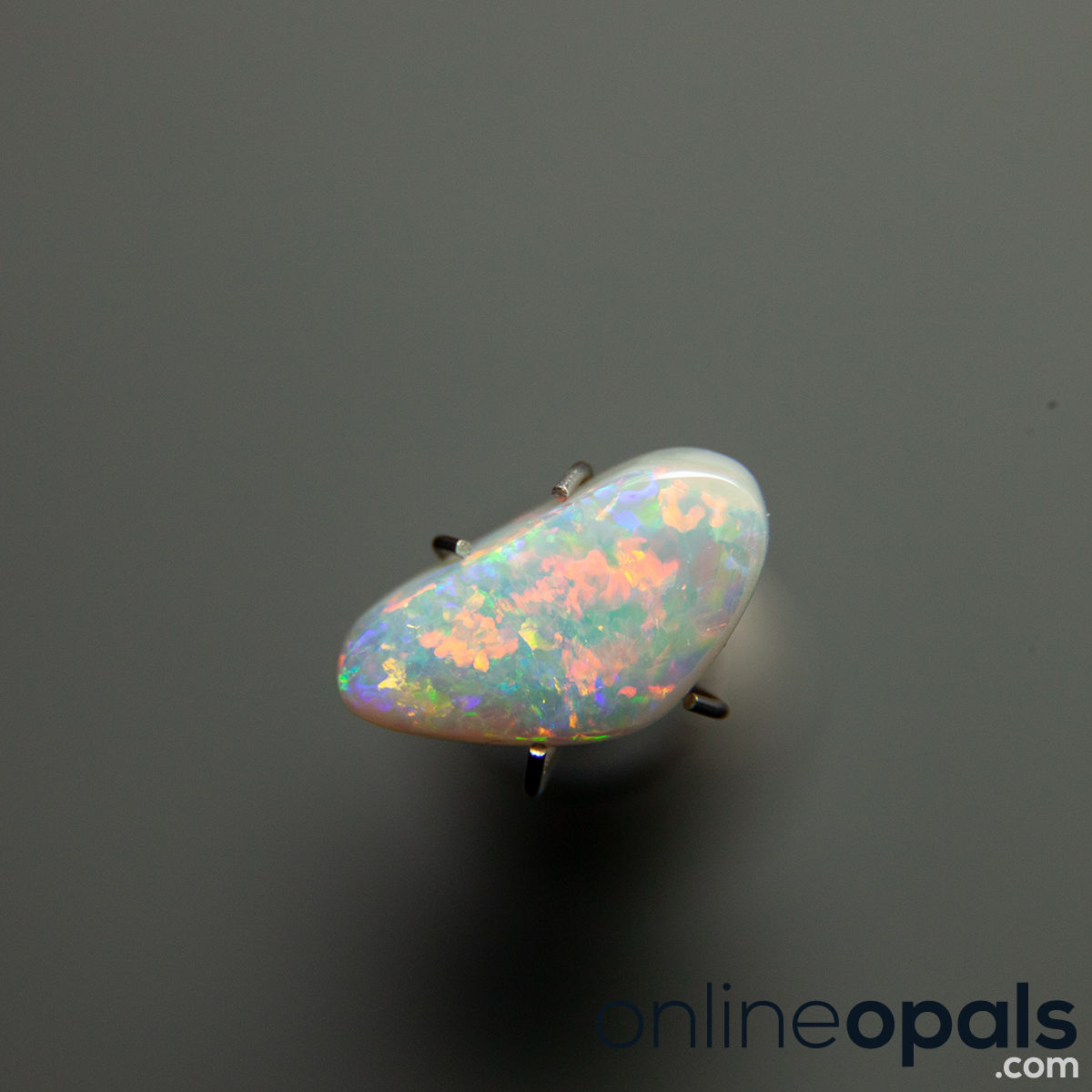 1.9 ct Light Based Opal