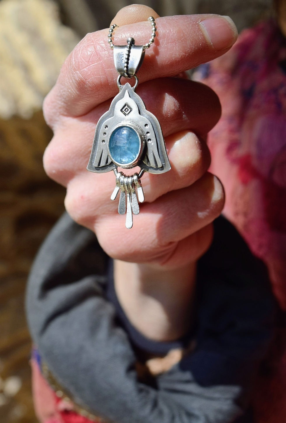 Miniature : Pendentif oiseau folk argent et kyanite bleue.