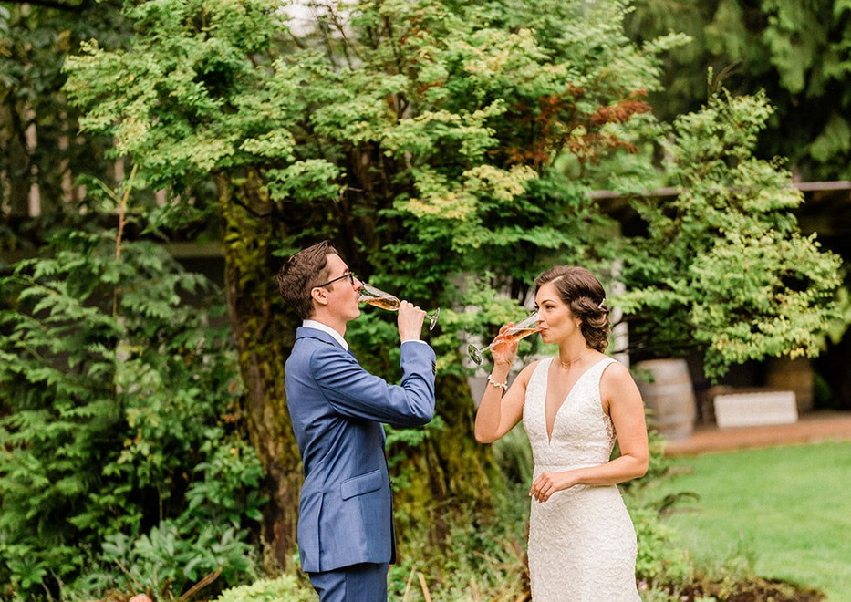 will & taylor champagne .jpeg
