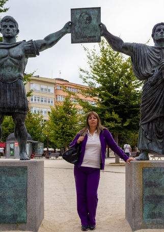 Estatua de Romano na Praça Constituición em Lugo