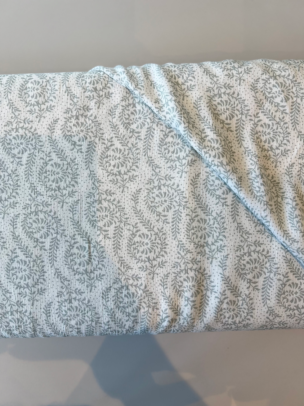 Miniatyrbilde: Viskose Crep, Hvit/lindegrønn