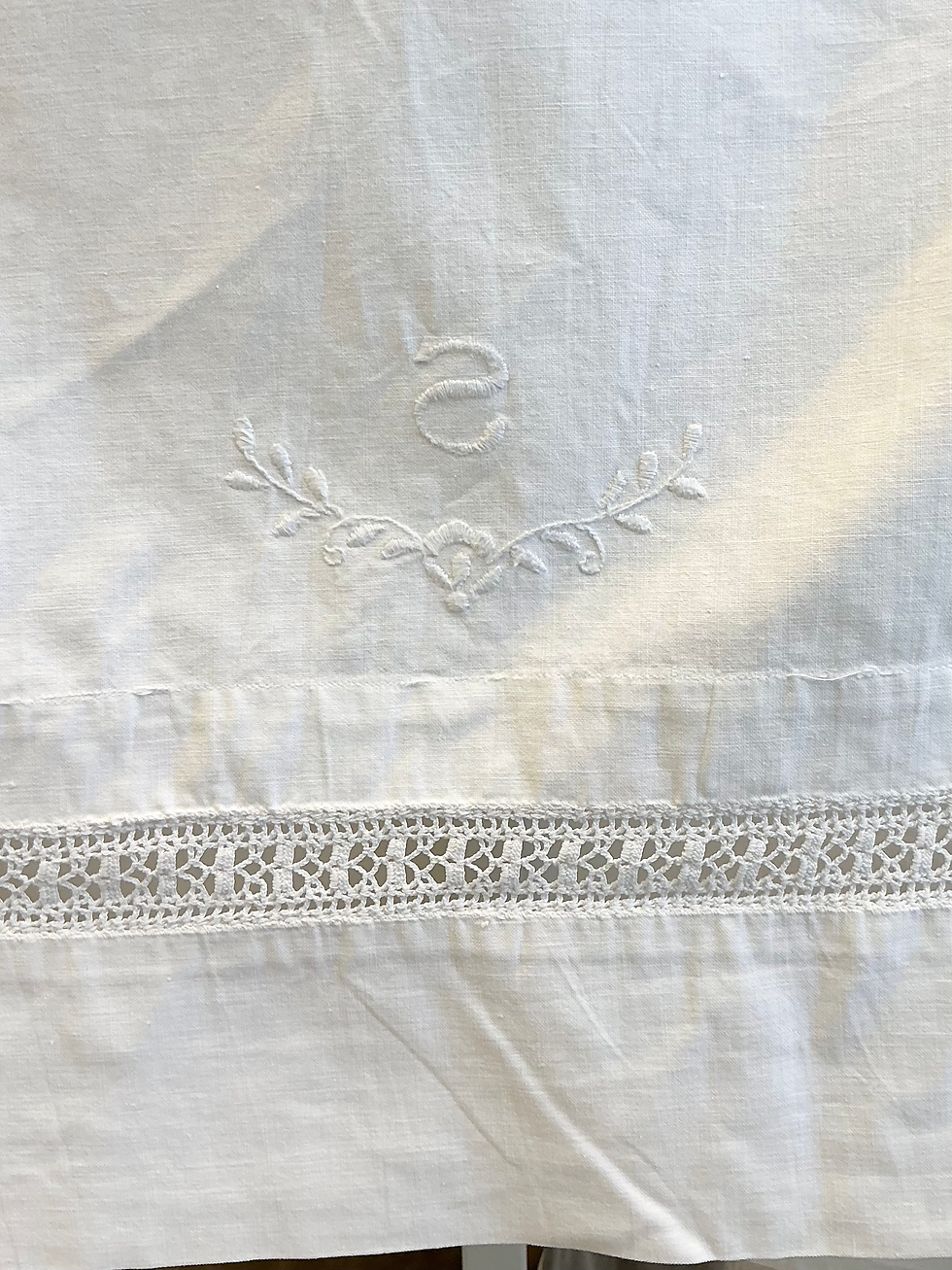 Miniatyrbilde: Bomull - Hvit Med Heklet Stripe, 152x205 cm +