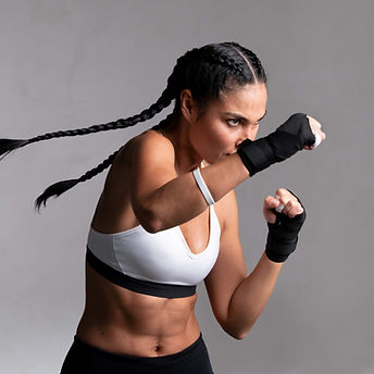 Fitness Woman boxend.jpg