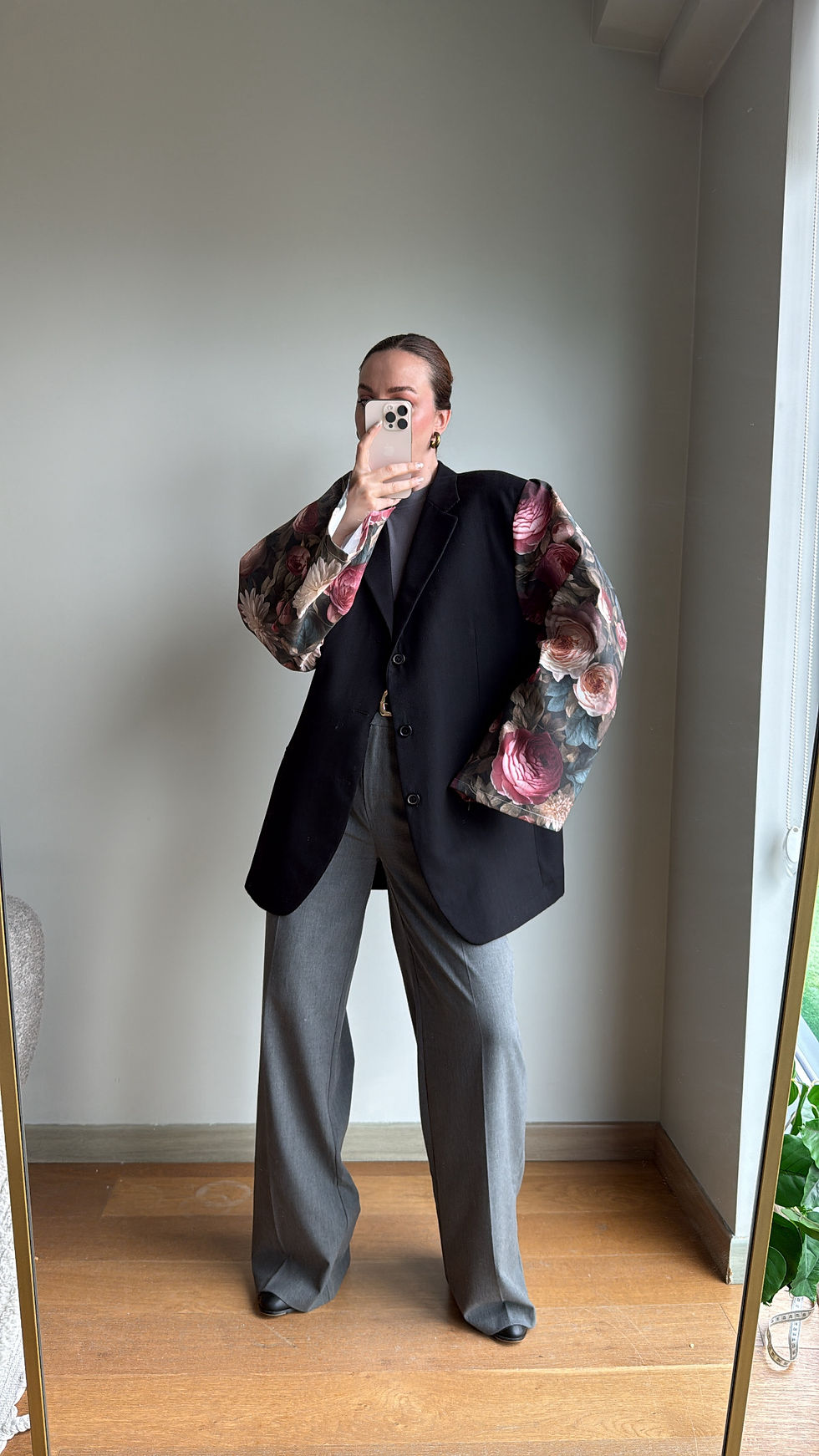 Küçük resim: One-of-One Artisanal Design Jacket
