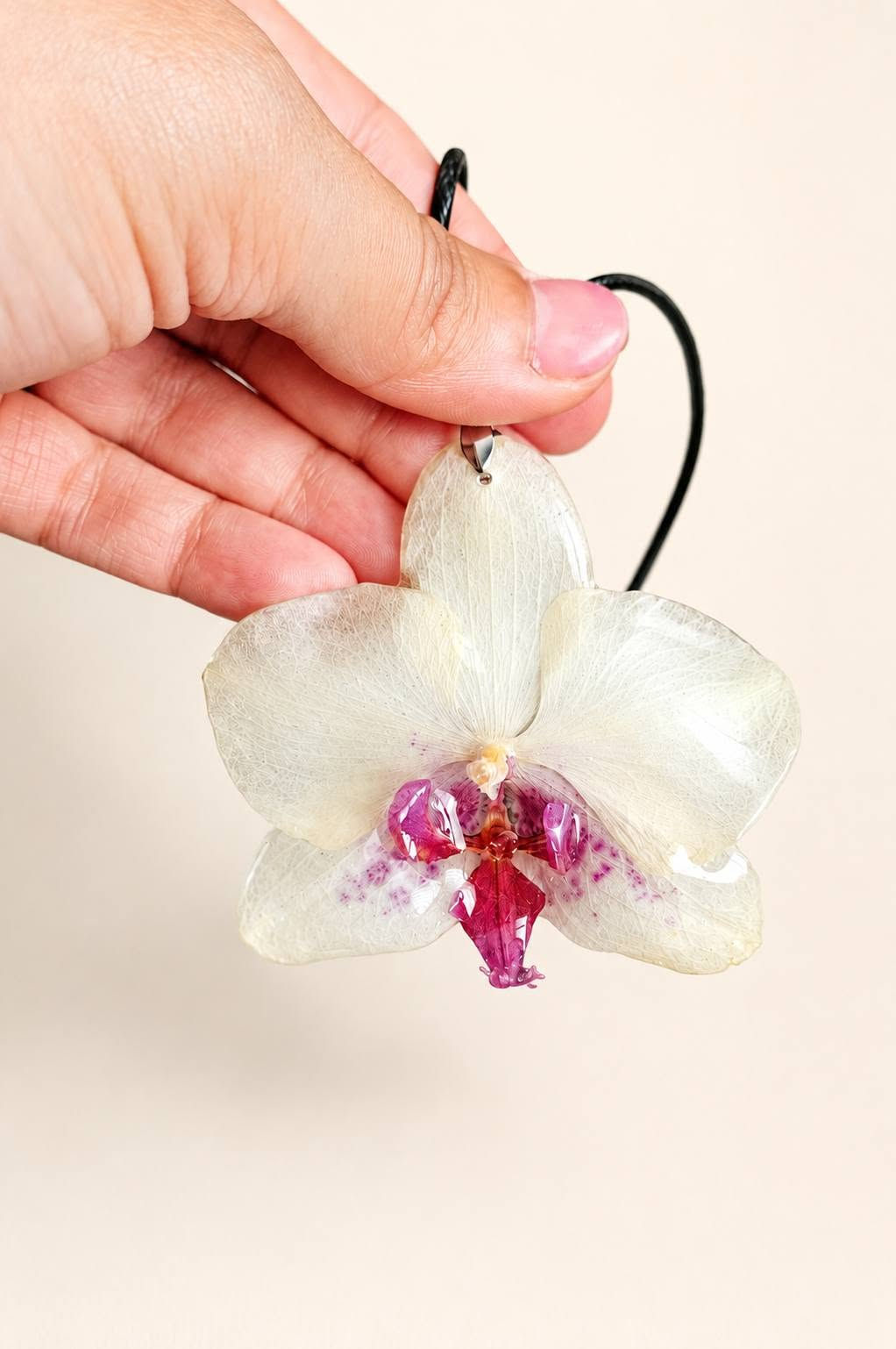 White orchid necklace 2''