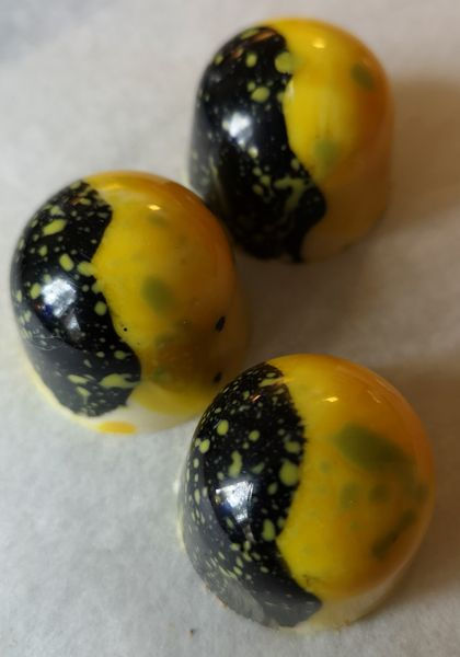 Kopia av Svart och gul