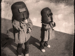 "Blinded" By Bastien Pons: An Immersive Exploration of Sound and Stillness