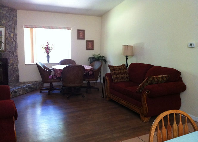 Southern Living of Titusville resident room