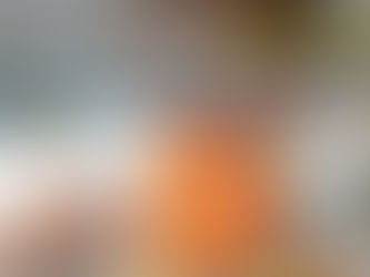 Renkli, spiral bir lolipop tutan çocuğun yer aldığı; üzerinde "En Uzun Süren Asit Atağı: Lolipop ve Emilen Şekerler Çocukların Dişlerini Nasıl Eritiyor?" başlığı ve "1 Saat+ Asit Etkisi" kronometre simgesi bulunan blog yazısı kapak görseli.