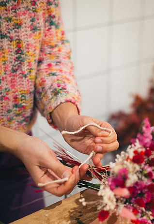Atelier créatif floral à Annecy spécialisé dans la fleur séchée