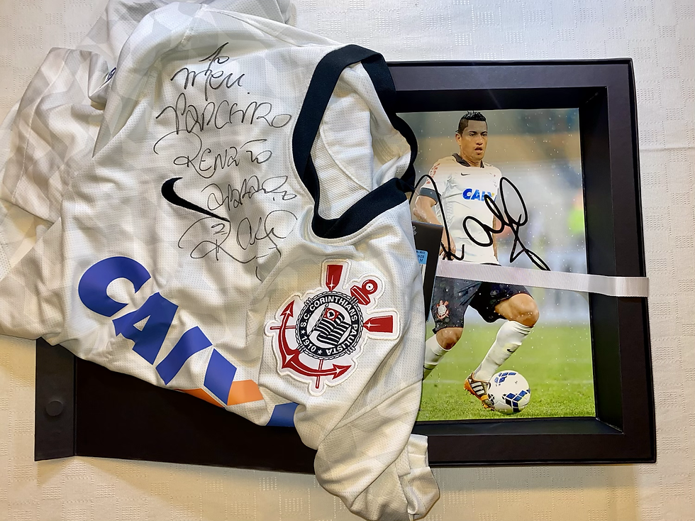 Miniatura: Camisa Corinthians Branca Autografada pelo Ralf de 2012