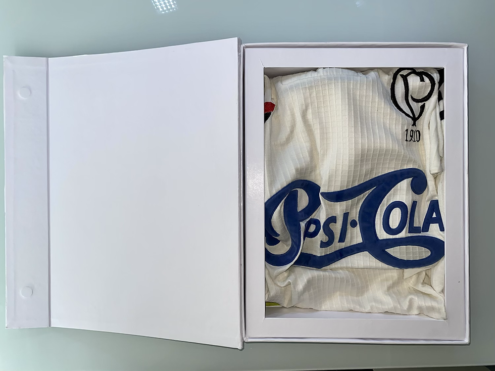 Miniatura: Camisa Corinthians Branca Autografada pelo Marcelinho de 2000 ( 90 anos)